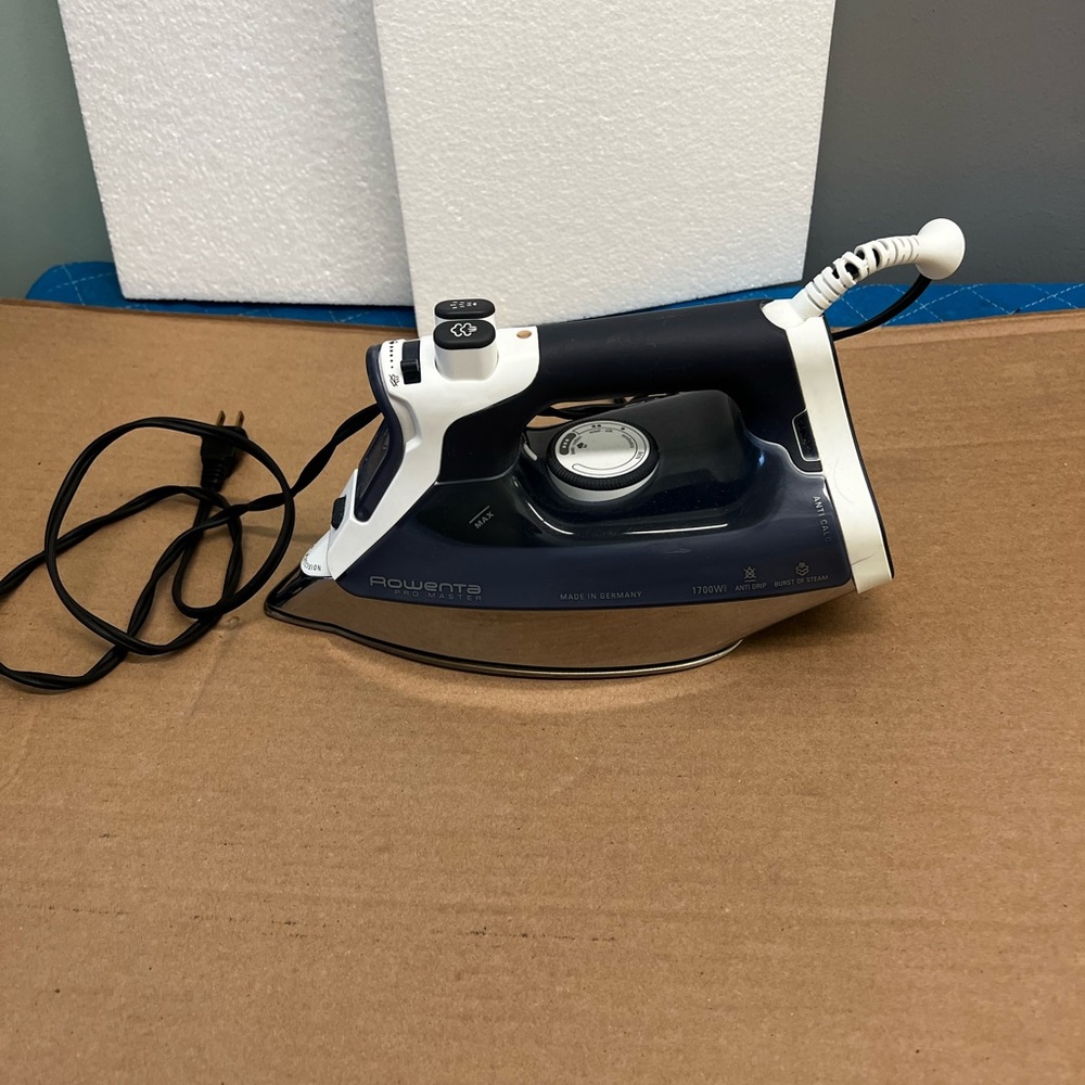 Rowenta DW8080 Pro Master Iron Blue